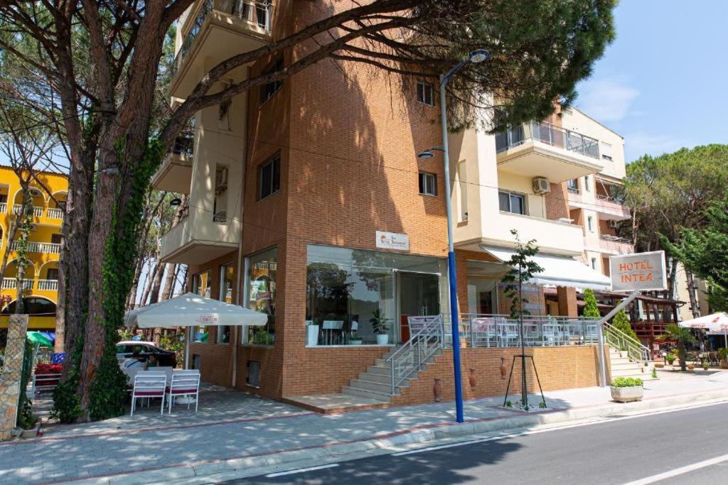 Intea Hotel Golem  Extérieur photo