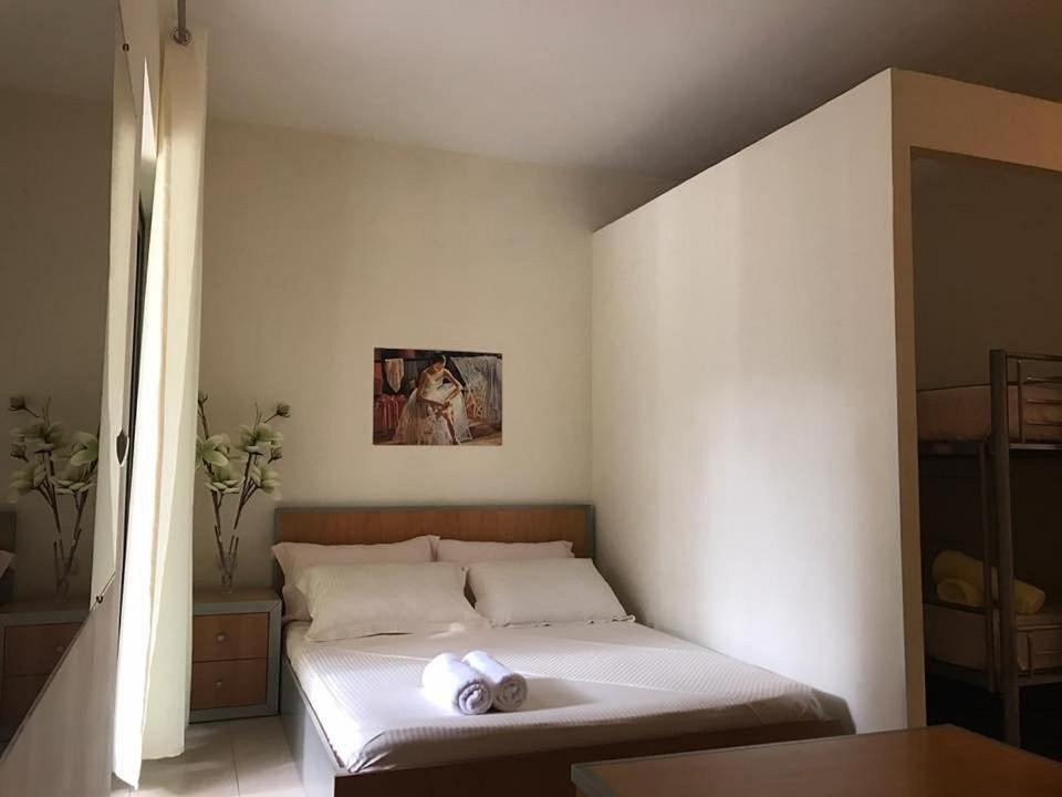Intea Hotel Golem  Extérieur photo